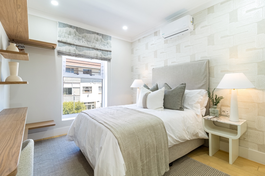 To Let 4 Bedroom Property for Rent in Oranjezicht Western Cape